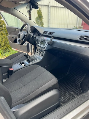 Vand Volkswagen Passat 1.9 TDI 2008 - imagine 8