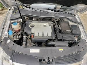 Vand Volkswagen Passat 1.9 TDI 2008 - imagine 6