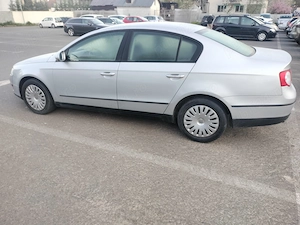 Vand Volkswagen Passat 1.9 TDI 2008 - imagine 5