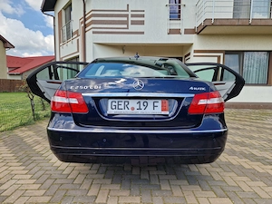 Mercedes E 250 CDI 4 X 4 , IMPECABIL, Istoric complet, RAR efectuat, Import Germania - imagine 18
