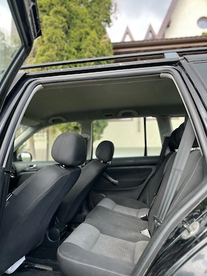 Se vinde Vw golf 4 1.9 tdi 101 cai 2005 euro 4 cod motor Axr  - imagine 8