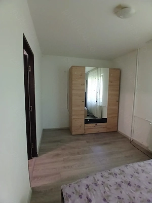De inchiriat apartament 2 camere semidecomandat,  zona Dacia