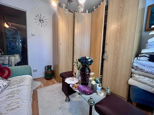 Apartament 2 camere-decomandat-etaj intermediar-bloc cu lift - imagine 2