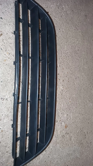 Grilă bară față VW Polo 9N Facelift 