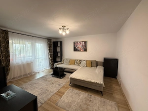 APARTAMENT de vanzare in zona LIPOVEI   spatios,  et.  