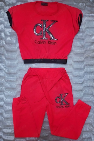 Trening Compleu Fata 8 ani 128 cm CK Set Nou Bumbac 100% Roșu Strasuri Top Crop