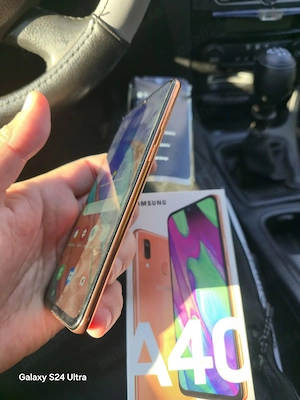 samsung A40 64gb 4gb ram impecabil ca nou la cutie cu casti noi Braila 350 lei - imagine 5