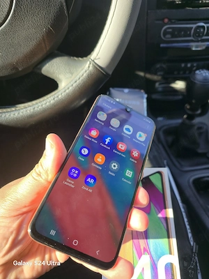 samsung A40 64gb 4gb ram impecabil ca nou la cutie cu casti noi Braila 350 lei - imagine 4