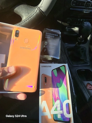 samsung A40 64gb 4gb ram impecabil ca nou la cutie cu casti noi Braila 350 lei