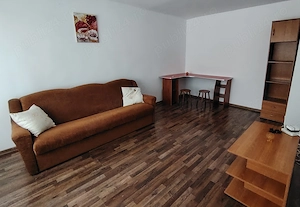 Inchiriez Ap.2 camere decomandat ,zona Cuza Voda 