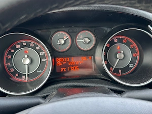 Vând Fiat Punto 1.2 Benzină 2014 - imagine 6