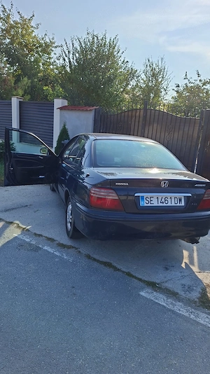 Dezmembrez honda acord 1.6 benzina