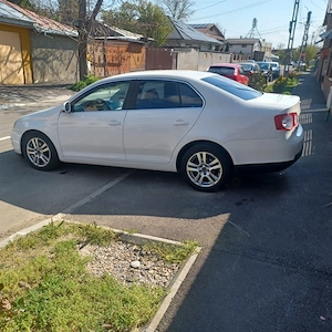 Vw jetta 2.0 tdi - imagine 4