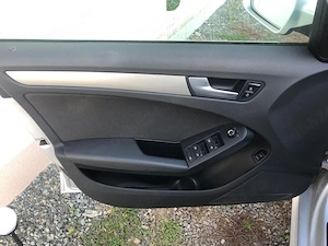 Audi a4 din anul 2010 - imagine 6