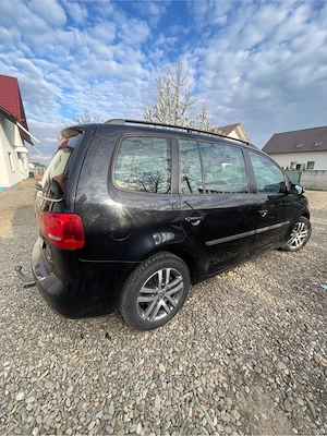    VW Touran 7 locuri   perfect pentru familie!       5500       Suceava              Diese - imagine 5