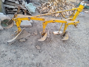 Vând pluguri, 2 Bucăți . In stare buna 