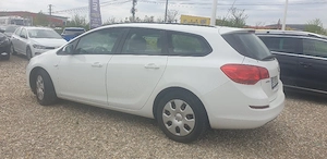 Vând Opel Astra J 