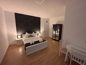 Studio Stadium Side Rooms - imagine 5