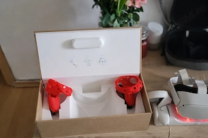 VR Meta Oculus Quest 2, 256 GB +Statie de incarcare + Kit transport - imagine 2