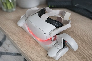 VR Meta Oculus Quest 2, 256 GB +Statie de incarcare + Kit transport - imagine 5