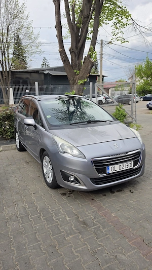 Peugeot 5008,anul 2014,7 locuri,automată - imagine 2