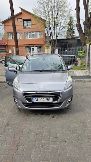 Peugeot 5008,anul 2014,7 locuri,automată - imagine 3