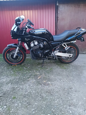 Yamaha 600 cmc, 1500 euro, stare tehnica 10 din 10