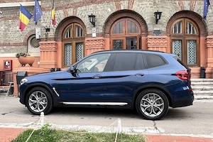 BMW X3 xDrive30e 2021 Plug-In Hybrid   PHEV, tracțiune integrală, albastra - imagine 3