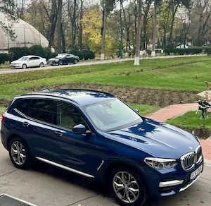 BMW X3 xDrive30e 2021 Plug-In Hybrid   PHEV, tracțiune integrală, albastra - imagine 5