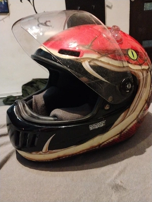 casca moto nepurtata , editite limitată din 2012  - imagine 2