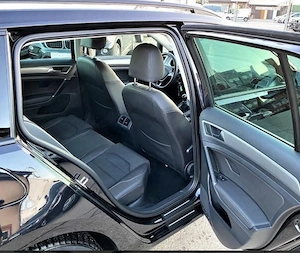 Volkswagen Golf 7 1.6 TDi 2014 - imagine 9