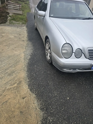 Mercedes  - imagine 5