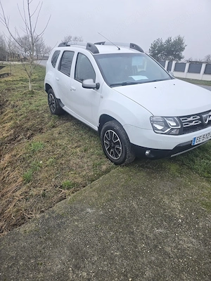 Dacia Duster  - imagine 6