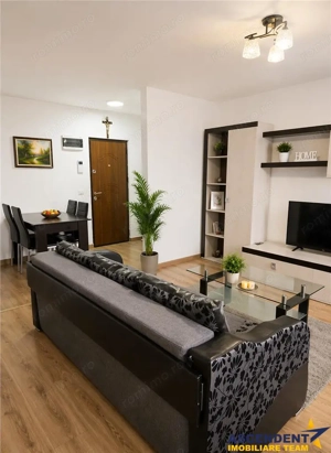 Apartament 2 camere, decomandat, etaj1, mobilat, utilat, parcare inclusa,Tractorul - imagine 7