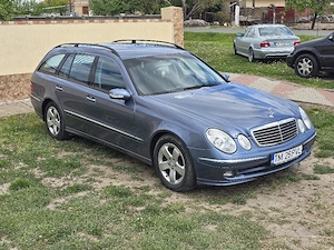 Mercedes Benz E220  - imagine 4
