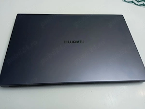 Vand laptop Huawei MateBook D 14 (model NBD-WXX9), Ideal pentru muncă, școală sau utilizare zilnică.