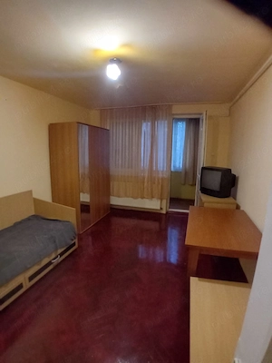 Inchiriez garsoniera