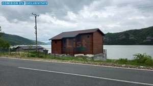 Casă de vacanță pe malul Dunării, Svinița