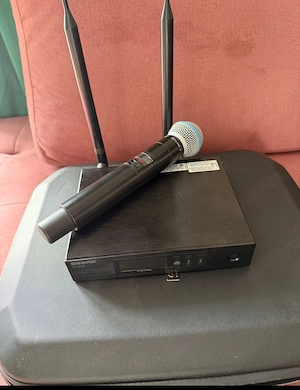 Vând microfon shure 