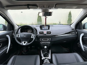 Renault Megane 3 - BOSE - 1.5dci - 110 CP - 233k Km - 2011 - Navi - Clima - Pilot - Senzori - Panora - imagine 2