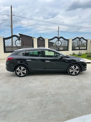 Renault Megane 3 - BOSE - 1.5dci - 110 CP - 233k Km - 2011 - Navi - Clima - Pilot - Senzori - Panora - imagine 8