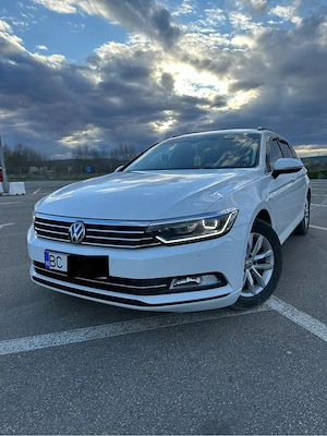 VW Passat B8 Variant 2.0 TDI DSG R-Line Interior   Navi   LED   Întreținut TOP