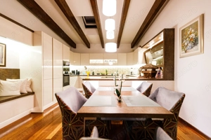 Proprietate unică – „Casa cu trei curți” semnata arhitect Romi Adam - imagine 17