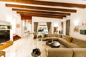 Proprietate unică – „Casa cu trei curți” semnata arhitect Romi Adam - imagine 9