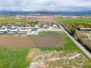 Oportunitate Investiție-Teren intravilan,+ utilități 1,200mp Sanpetru - imagine 9