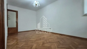 Garsoniera Micalaca piata soarelui - imagine 2