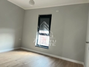 Duplex de vanzare cu 4 camere, P+E, in Covaci - imagine 3