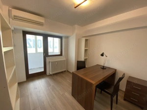 Apartament de închiriat 5 camere birou ideal firmă - imagine 9
