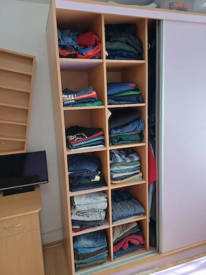 Mobilier dormitor-pat cu saltea, sifonier, birou, comoda. - imagine 3