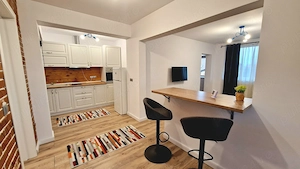 Dau in chirie apartament doua camere zona Str. Victoriei, Zona Marul de Aur